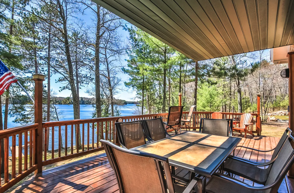 Uncle Bills Lakehouse